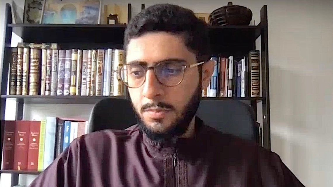 Omar Alkhatib. Stillbilde: Folkekirke & Religionsmøde / YouTube. Omar Alkhatib. Stillbilde: Folkekirke & Religionsmøde / YouTube.