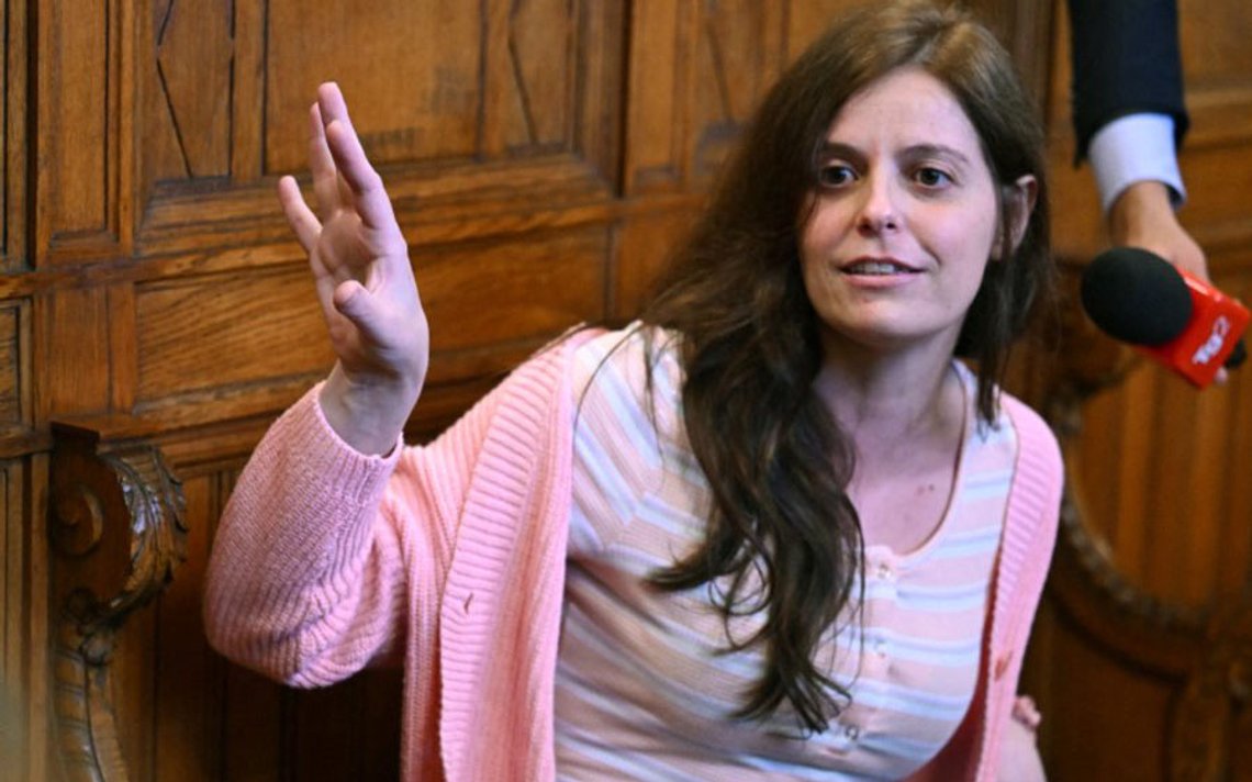 Dette er Ilaria Salis, en militant, kommunistisk aktivist. Foto fra Twitter Dette er Ilaria Salis, en militant, kommunistisk aktivist. Foto fra Twitter
