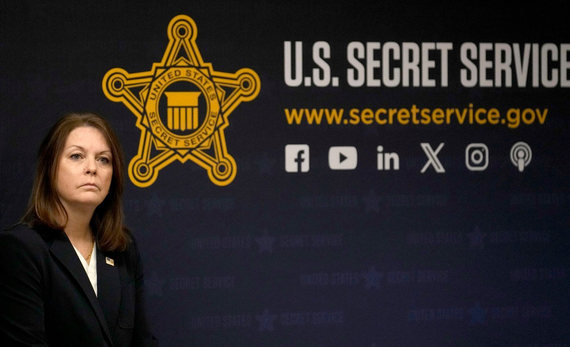 Kimberly Cheatle trækker sig som chef for Secret Service efter attentatet på Donald Trump. Foto: Charles Rex Arbogast / Kimberly Cheatle trækker sig som chef for Secret Service efter attentatet på Donald Trump. Foto: Charles Rex Arbogast /