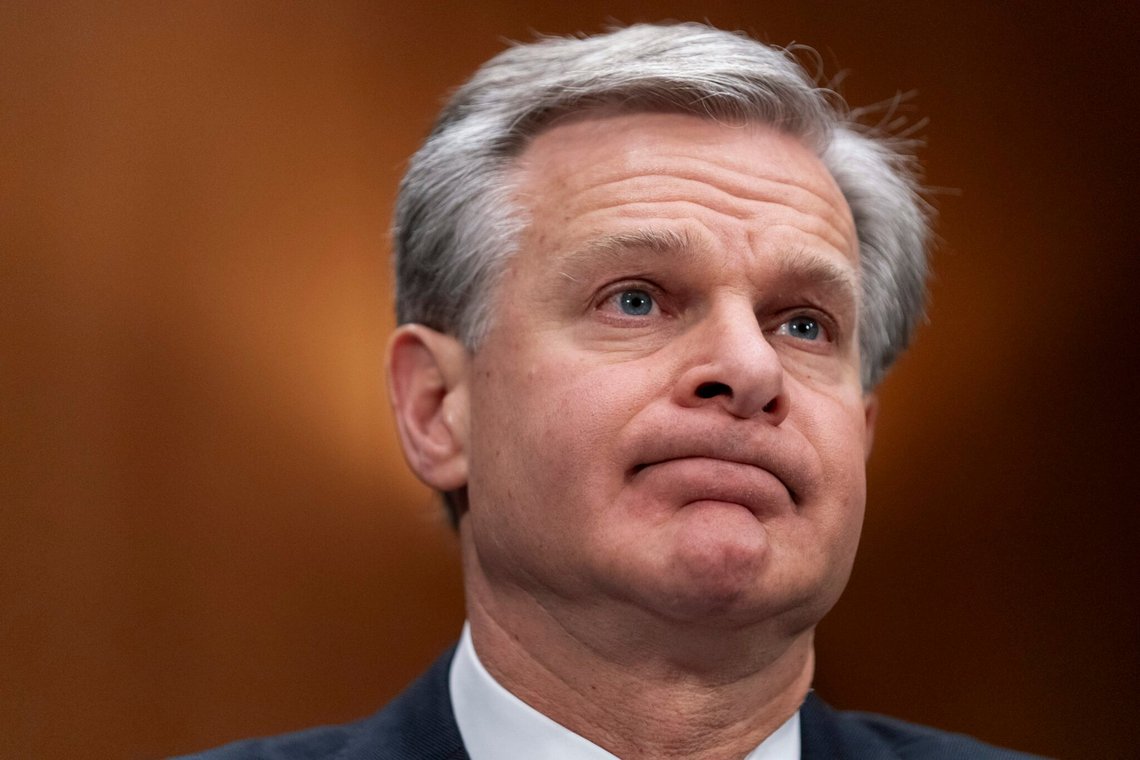 FBI-direktør Christopher Wray vidner under en høring i Senatets Homeland Security Committee i Washington D.C. den 31. oktober 2023. Foto: Stephanie Scarbrough / AP / NTB. FBI-direktør Christopher Wray vidner under en høring i Senatets Homeland Security Committee i Washington D.C. den 31. oktober 2023. Foto: Stephanie Scarbrough / AP / NTB.