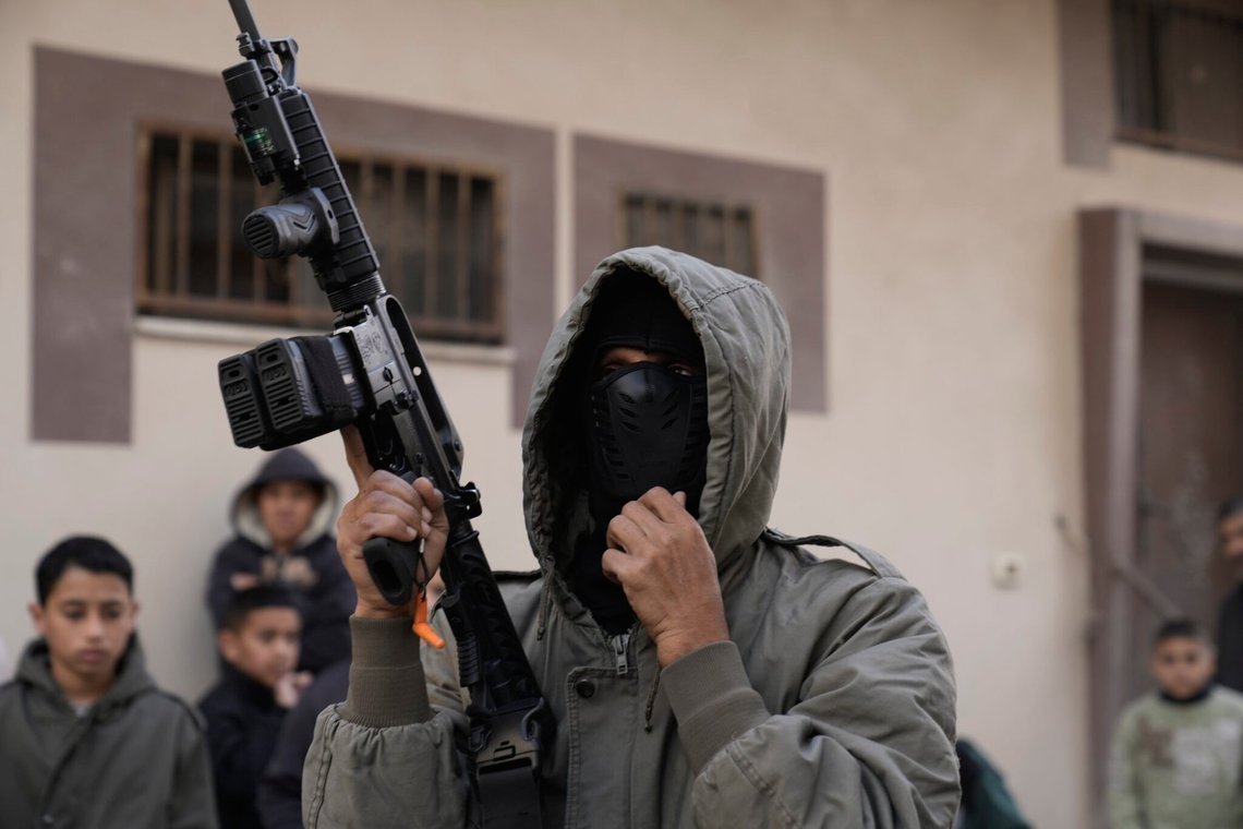 JENIN: Der har været voldsomme sammenstød i Jenin mellem israelske styrker og terrorister (AP Photo/Majdi Mohammed). JENIN: Der har været voldsomme sammenstød i Jenin mellem israelske styrker og terrorister (AP Photo/Majdi Mohammed).