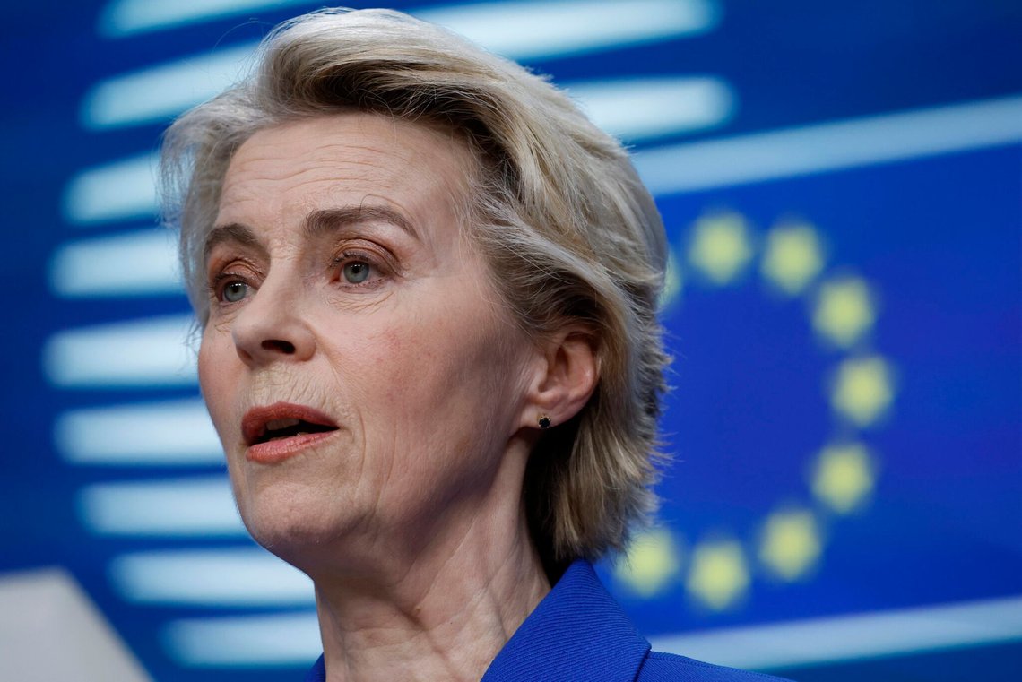 EU har med kommissionsformand Ursula von der Leyen i spidsen, forberedt sig på en mulig handelskrig med Trump i månedsvis. Mange europæere tvivler på, at von der Leyen har meget at byde på. Foto: AP / NTB EU har med kommissionsformand Ursula von der Leyen i spidsen, forberedt sig på en mulig handelskrig med Trump i månedsvis. Mange europæere tvivler på, at von der Leyen har meget at byde på. Foto: AP / NTB