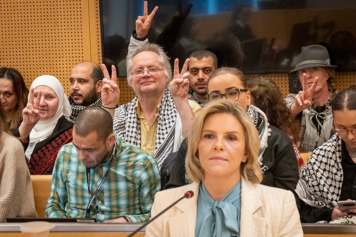 Anklageren ønsker, at de demonstranter, der fulgte efter Frp-leder Sylvi Listhaug, skal dømmes til 75 dages fængsel. Foto: Heiko Junge / NTB Anklageren ønsker, at de demonstranter, der fulgte efter Frp-leder Sylvi Listhaug, skal dømmes til 75 dages fængsel. Foto: Heiko Junge / NTB