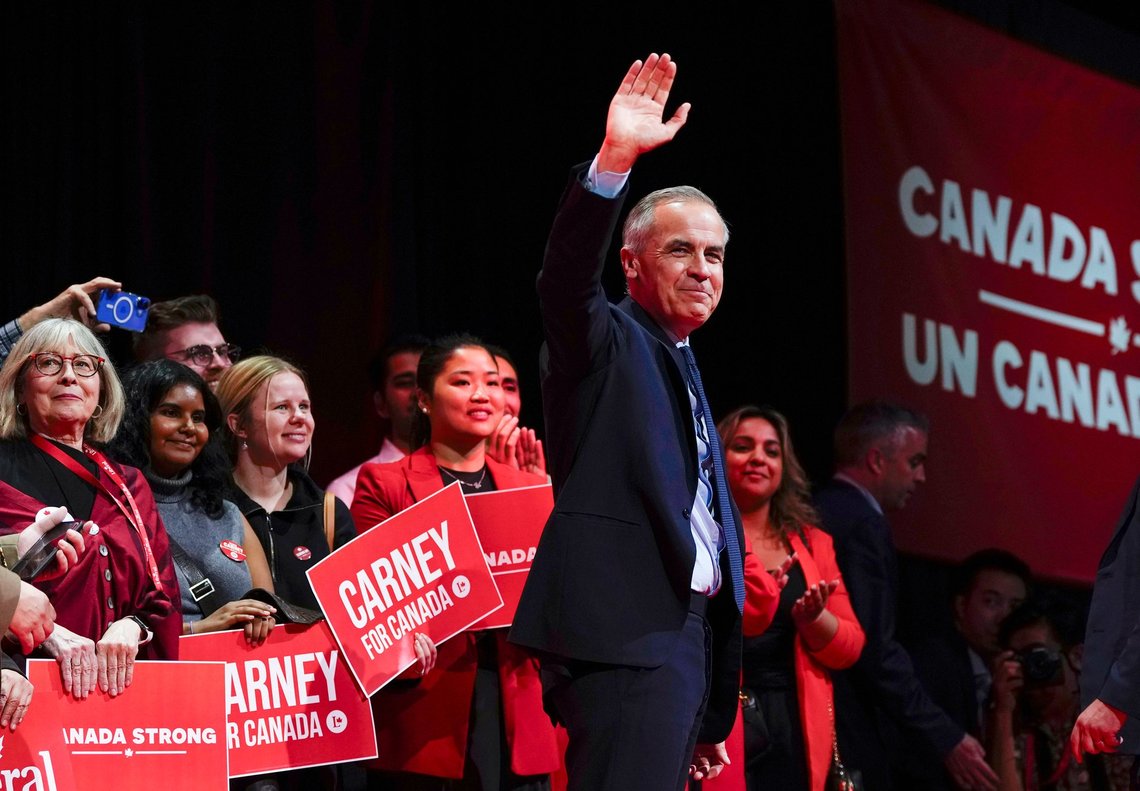 – Præsident Trump forsøger at knække os, så USA kan eje os. Det kommer aldrig til at ske, sagde Mark Carney i sin sejrstale efter valget i Canada. Foto: Justin Tang / The Canadian Press / AP / NTB – Præsident Trump forsøger at knække os, så USA kan eje os. Det kommer aldrig til at ske, sagde Mark Carney i sin sejrstale efter valget i Canada. Foto: Justin Tang / The Canadian Press / AP / NTB