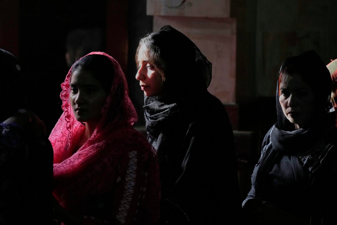 Christians attend a prayer service at St. Anthony Church, marking Good Friday, in Lahore, Pakistan, Friday, April 18, 2025. (AP Photo/K.M. Chaudary) Christians attend a prayer service at St. Anthony Church, marking Good Friday, in Lahore, Pakistan, Friday, April 18, 2025. (AP Photo/K.M. Chaudary)