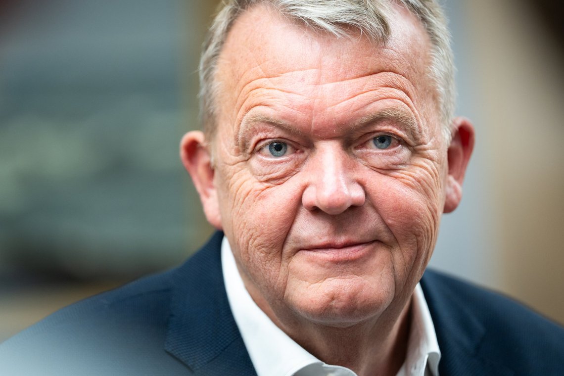 Udenrigsminister Lars Løkke Rasmussen (M) møder pressen efter møde i Det Udenrigspolitiske Nævn på Christiansborg mandag den 12. maj 2025. Fra regeringen deltager udenrigsministeren og forsvarsministeren. (Foto: Emil Nicolai Helms/Scanpix 2025) Udenrigsminister Lars Løkke Rasmussen (M) møder pressen efter møde i Det Udenrigspolitiske Nævn på Christiansborg mandag den 12. maj 2025. Fra regeringen deltager udenrigsministeren og forsvarsministeren. (Foto: Emil Nicolai Helms/Scanpix 2025)
