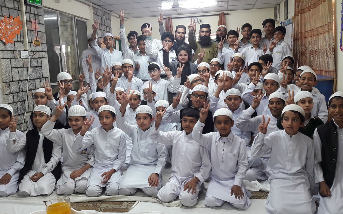 Otteårige drenge på en koranskole i Pakistan. Foto: Missionary Muslim CC BY-SA 4.0 Otteårige drenge på en koranskole i Pakistan. Foto: Missionary Muslim CC BY-SA 4.0