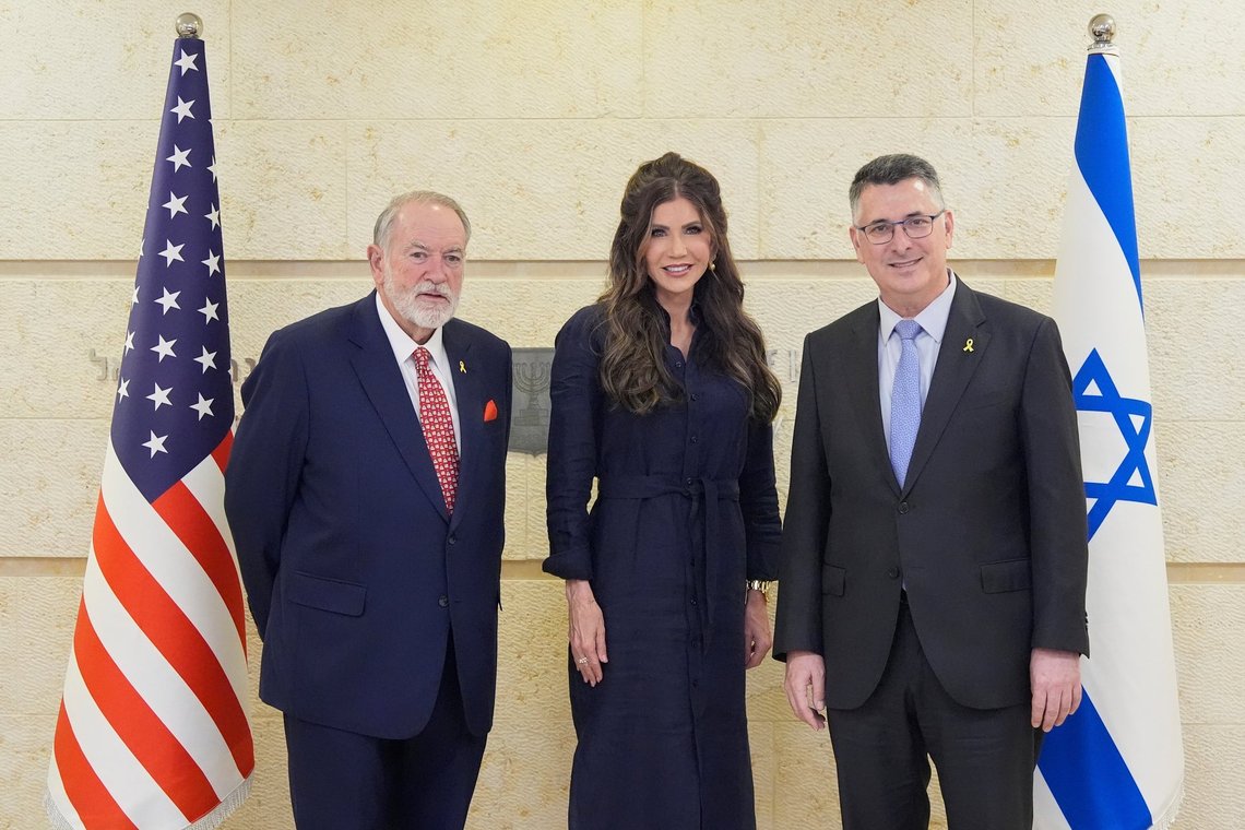U.S. Homeland Security Secretary Kristi Noem, center, and US Ambassador to Israel Mike Huckabee, left, pose for a photo with Israel's Foreign Minister Gideon Sa'ar in Jerusalem, Monday, May 26, 2025. (AP Photo/Alex Brandon, Pool) U.S. Homeland Security Secretary Kristi Noem, center, and US Ambassador to Israel Mike Huckabee, left, pose for a photo with Israel's Foreign Minister Gideon Sa'ar in Jerusalem, Monday, May 26, 2025. (AP Photo/Alex Brandon, Pool)