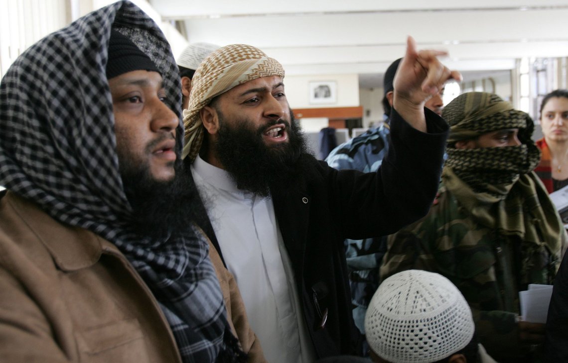 Muslim protesters interrupt a press conference held by the Muslim Council of Great Britain at the central Mosque, in London, Tuesday, April 19, 2005. The Muslim Council was holding a media event to encourage muslims to vote in the British general election to be held on May 5, 2005. (AP Photo/Alastair Grant) Muslim protesters interrupt a press conference held by the Muslim Council of Great Britain at the central Mosque, in London, Tuesday, April 19, 2005. The Muslim Council was holding a media event to encourage muslims to vote in the British general election to be held on May 5, 2005. (AP Photo/Alastair Grant)
