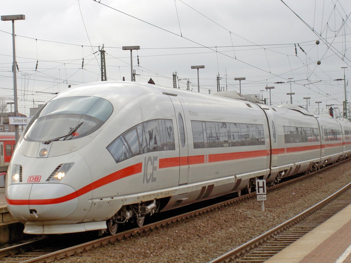 Mand fra Syrien angreb passagerer med økse på et ICE-tog i Bayern, Tyskland. Illustrationsfoto: CC BY-SA 3.0/ Wikimedia Mand fra Syrien angreb passagerer med økse på et ICE-tog i Bayern, Tyskland. Illustrationsfoto: CC BY-SA 3.0/ Wikimedia