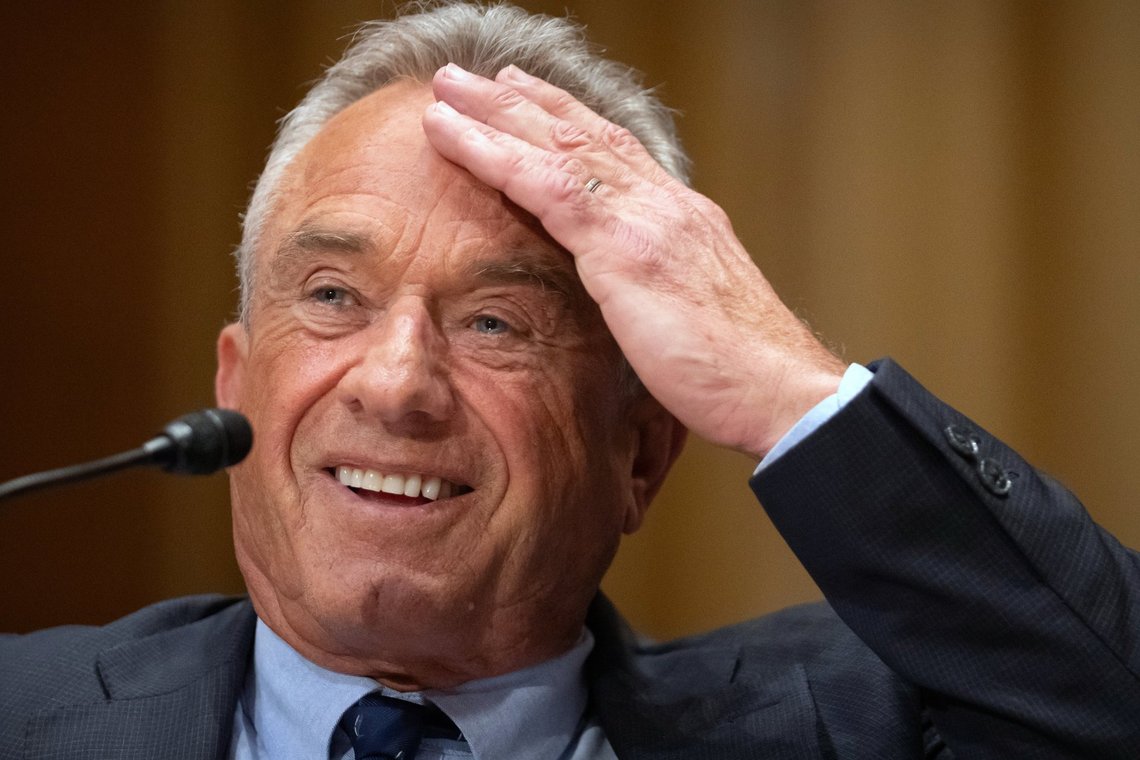 Sundhedsminister Robert F. Kennedy Jr. møder op foran Senatets finansudvalg på Capitol Hill i Washington den 4. september 2025. Foto: Mark Schiefelbein, AP-NTB. Sundhedsminister Robert F. Kennedy Jr. møder op foran Senatets finansudvalg på Capitol Hill i Washington den 4. september 2025. Foto: Mark Schiefelbein, AP-NTB.