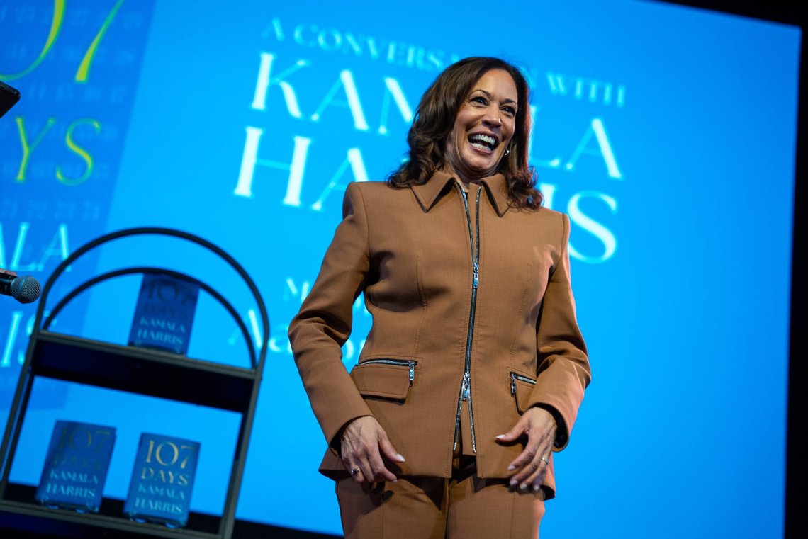 Kamala Harris meddeler, at hun ikke er færdig med politik og lader muligheden for at stille op til præsidentvalget igen stå åben. Foto: Angelina Katsanis / AP / NTB Kamala Harris meddeler, at hun ikke er færdig med politik og lader muligheden for at stille op til præsidentvalget igen stå åben. Foto: Angelina Katsanis / AP / NTB