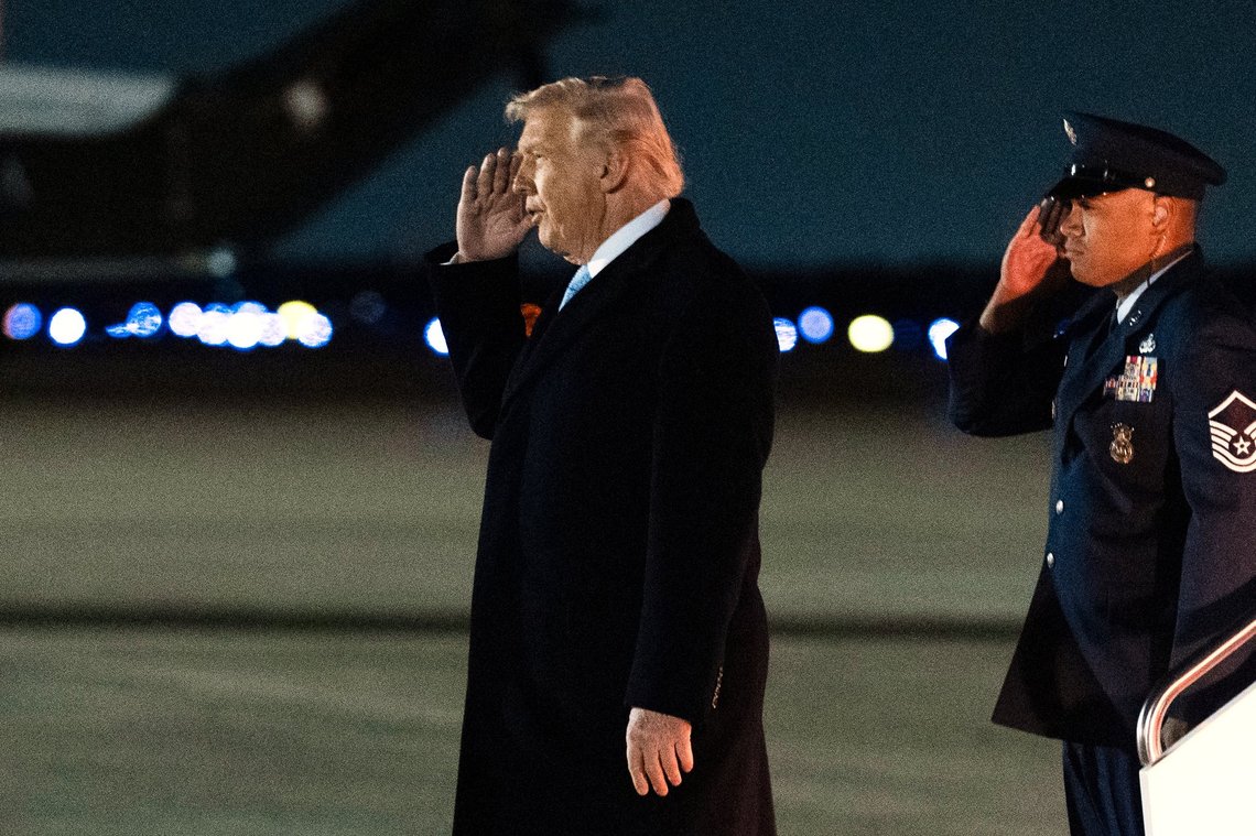 President Donald Trump arrives at Joint Base Andrews, Md., on Air Force One, Sunday, Nov. 16, 2025, from a weekend trip to his Mar-a-Lago estate in Palm Beach, Fla. (AP Photo/Manuel Balce Ceneta) President Donald Trump arrives at Joint Base Andrews, Md., on Air Force One, Sunday, Nov. 16, 2025, from a weekend trip to his Mar-a-Lago estate in Palm Beach, Fla. (AP Photo/Manuel Balce Ceneta)