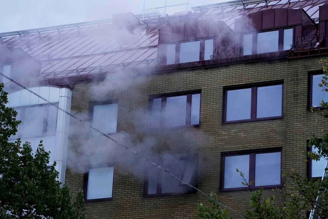 Sverige står over for en lavintensiv krig. Der har været en stor eksplosion. Annedal, 29. september 2021. GØTEBORG, SVERIGE 20210928. GØTEBORG 2021-09-28 Der har været en stor eksplosion i en boligblok i Annedal i det centrale Gøteborg. Foto BJÖRN LARSSON ROSVALL / TT / Kode 9200 Foto: BJÖRN LARSSON ROSVALL/TT / NTB Sverige står over for en lavintensiv krig. Der har været en stor eksplosion. Annedal, 29. september 2021. GØTEBORG, SVERIGE 20210928. GØTEBORG 2021-09-28 Der har været en stor eksplosion i en boligblok i Annedal i det centrale Gøteborg. Foto BJÖRN LARSSON ROSVALL / TT / Kode 9200 Foto: BJÖRN LARSSON ROSVALL/TT / NTB