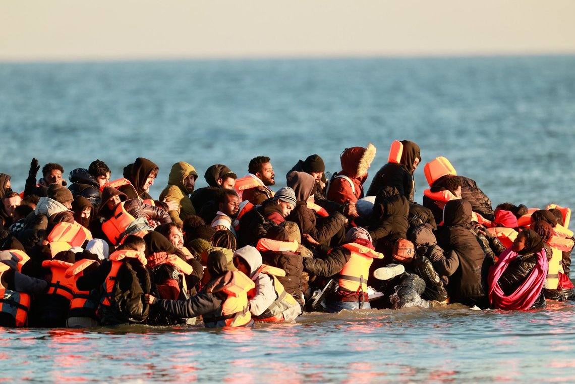 Migrants board a small boat in an attempt to reach Britain, Wednesday, April 8, 2026 in Malo-les-Bains, northern France. (AP Photo/Jean-Francois Badias) Migrants board a small boat in an attempt to reach Britain, Wednesday, April 8, 2026 in Malo-les-Bains, northern France. (AP Photo/Jean-Francois Badias)