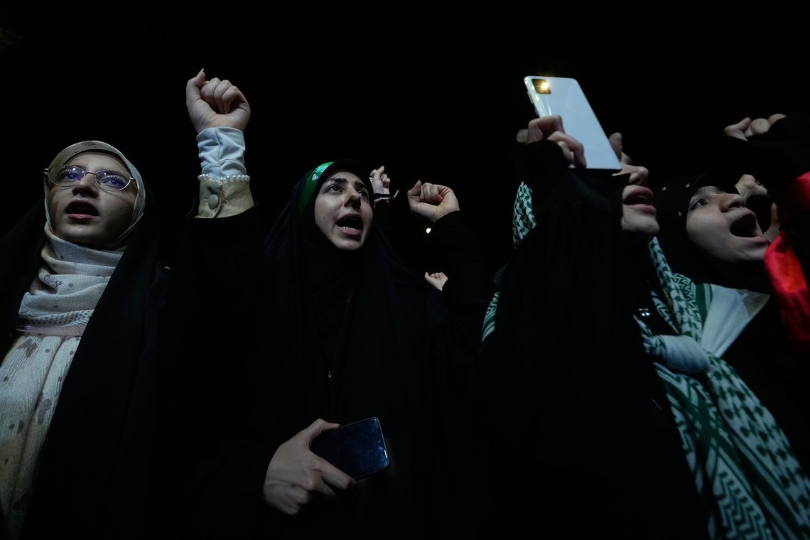Pro-government demonstrators chant slogans in a gathering at Islamic Revolution Square in Tehran, Iran, Saturday, May 30, 2026. (AP Photo/Vahid Salemi) Pro-government demonstrators chant slogans in a gathering at Islamic Revolution Square in Tehran, Iran, Saturday, May 30, 2026. (AP Photo/Vahid Salemi)