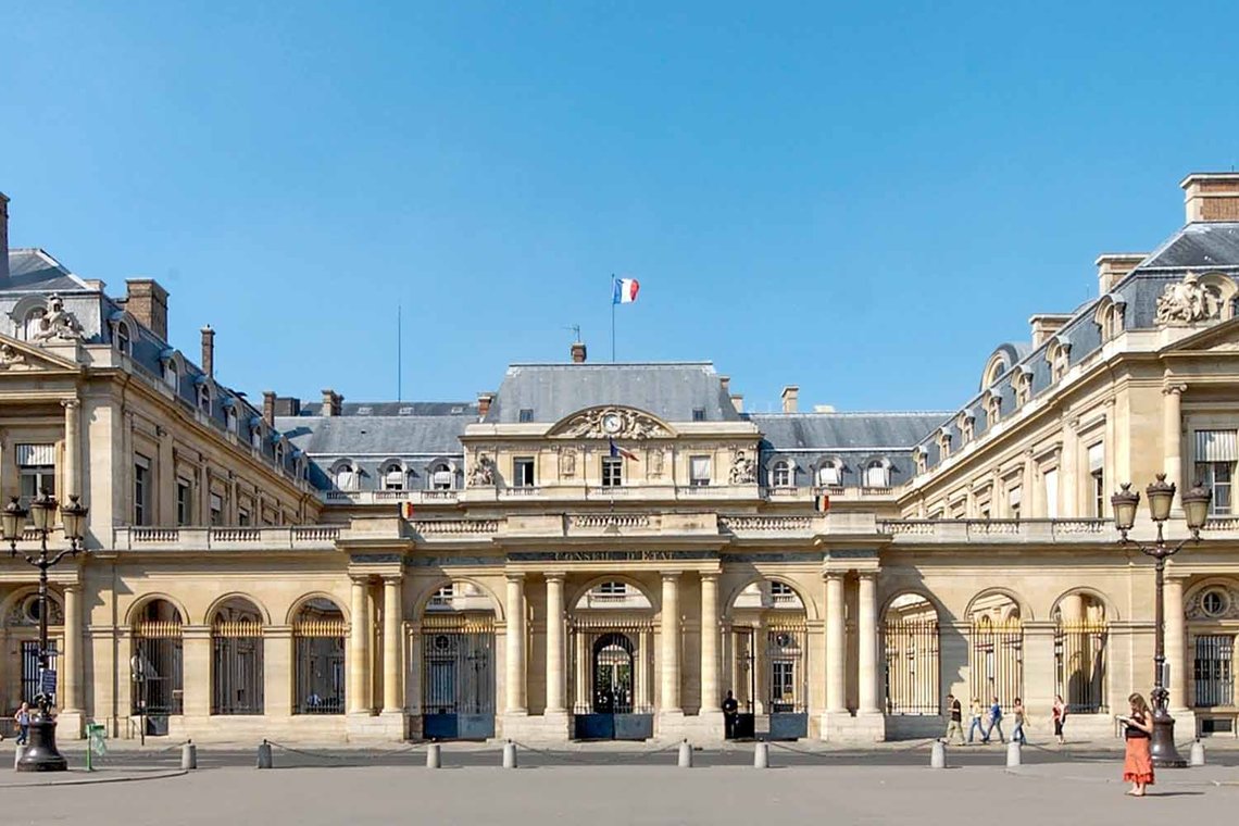 Conseil d’État i Paris anvender loven til at tilsidesætte patientens ønske om at fortsætte med at leve. Foto: Marie-Lan Nguyen Conseil d’État i Paris anvender loven til at tilsidesætte patientens ønske om at fortsætte med at leve. Foto: Marie-Lan Nguyen
