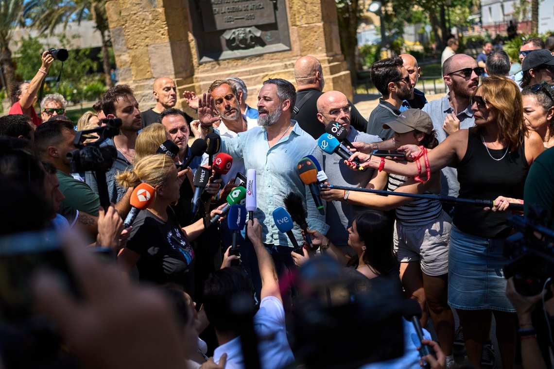 Santiago Abascal, leader of the far-right Vox party, talks to the press after visiting the Spanish-Moroccan border in the Spanish enclave of Ceuta, Sunday, Aug. 2, 2026. (AP Photo/Bernat Armangue) Santiago Abascal, leader of the far-right Vox party, talks to the press after visiting the Spanish-Moroccan border in the Spanish enclave of Ceuta, Sunday, Aug. 2, 2026. (AP Photo/Bernat Armangue)