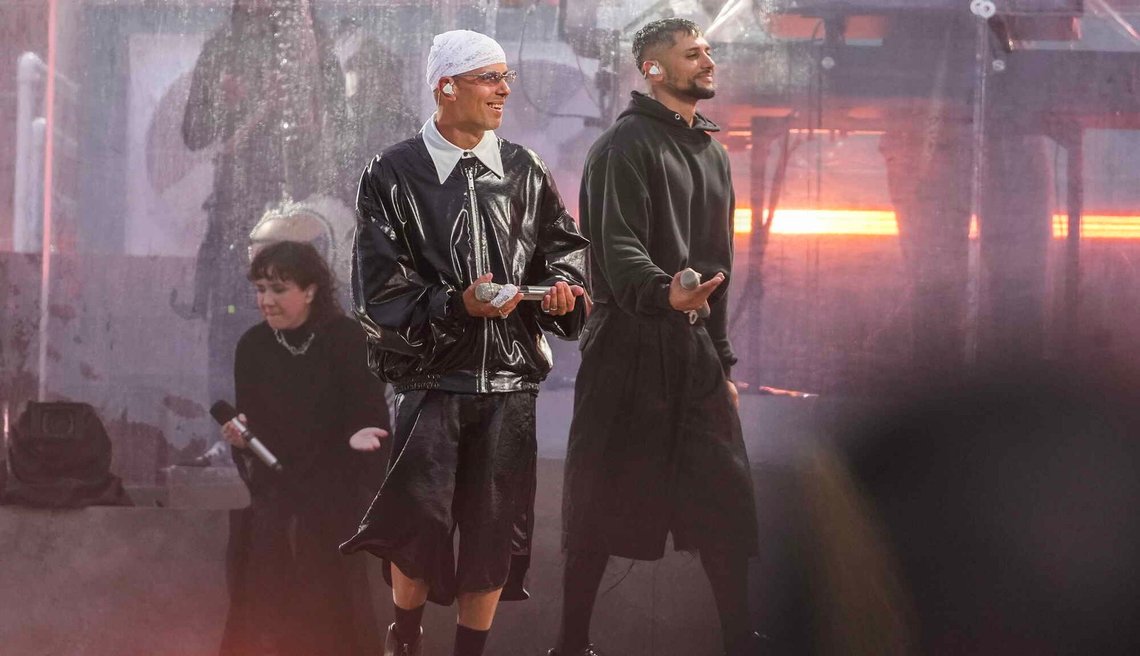 Magdi Omar Ytreeide Abdelmaguid og Chirag Rashmikant Patel fra Karpe optræder under musikfestivalen Karpe World på Ekebergsletta i Oslo den 2. juli 2026. Foto: Terje Bendiksby / NTB. Magdi Omar Ytreeide Abdelmaguid og Chirag Rashmikant Patel fra Karpe optræder under musikfestivalen Karpe World på Ekebergsletta i Oslo den 2. juli 2026. Foto: Terje Bendiksby / NTB.