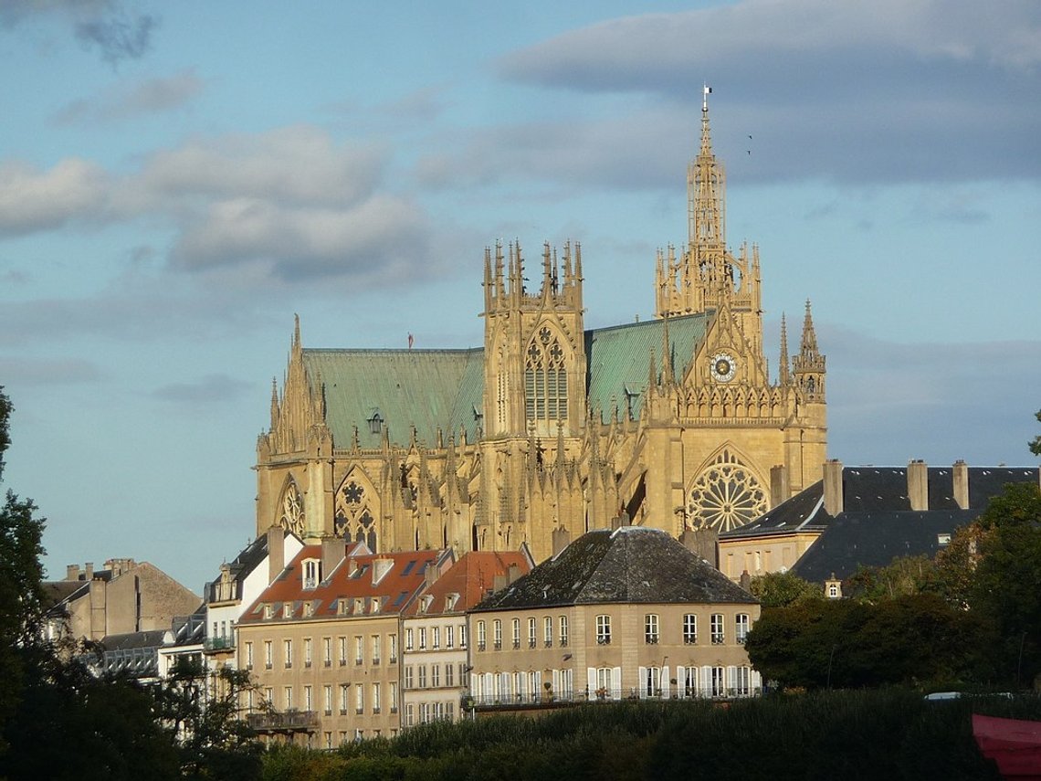 On Sunday, May 8, 2022, a Muslim man barged into the Cathedral of Metz (pictured) in France and began to scream repeatedly "Allahu akbar!" After arriving, police found a knife in his possession. (Image source: Immanuel Giel/Wikimedia Commons) On Sunday, May 8, 2022, a Muslim man barged into the Cathedral of Metz (pictured) in France and began to scream repeatedly "Allahu akbar!" After arriving, police found a knife in his possession. (Image source: Immanuel Giel/Wikimedia Commons)
