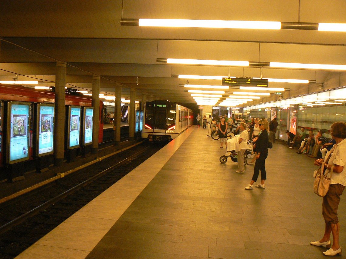 Jernbanetorget subway station in central Oslo. Photo: Skvattram, Public domain, via Wikimedia Commons Jernbanetorget subway station in central Oslo. Photo: Skvattram, Public domain, via Wikimedia Commons