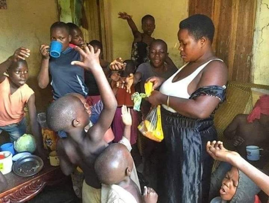 Mama Uganda with some of her flock. Every day it goes with 25 kg of maize. Fish and meat are a rarity. Screenshot from Twitter Mama Uganda with some of her flock. Every day it goes with 25 kg of maize. Fish and meat are a rarity. Screenshot from Twitter