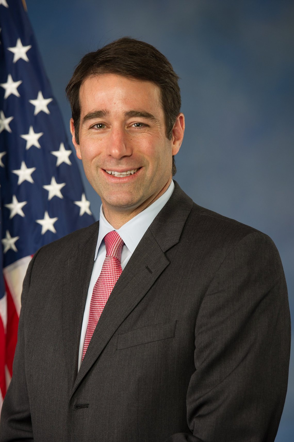 Rep. Garret Graves a top debt ceiling negotiator for McCarthy said Friday, May 19, that it's time to "press pause" on talks as negotiations with the White House came to an abrupt standstill at the Capitol. Graves, who was tapped by McCarthy to lead talks, emerged from the hour-long session saying there remain gaps between the House Republicans and the Democratic administration. Photo: United States Congress, Public domain, Wikimedia Commons Rep. Garret Graves a top debt ceiling negotiator for McCarthy said Friday, May 19, that it's time to "press pause" on talks as negotiations with the White House came to an abrupt standstill at the Capitol. Graves, who was tapped by McCarthy to lead talks, emerged from the hour-long session saying there remain gaps between the House Republicans and the Democratic administration. Photo: United States Congress, Public domain, Wikimedia Commons