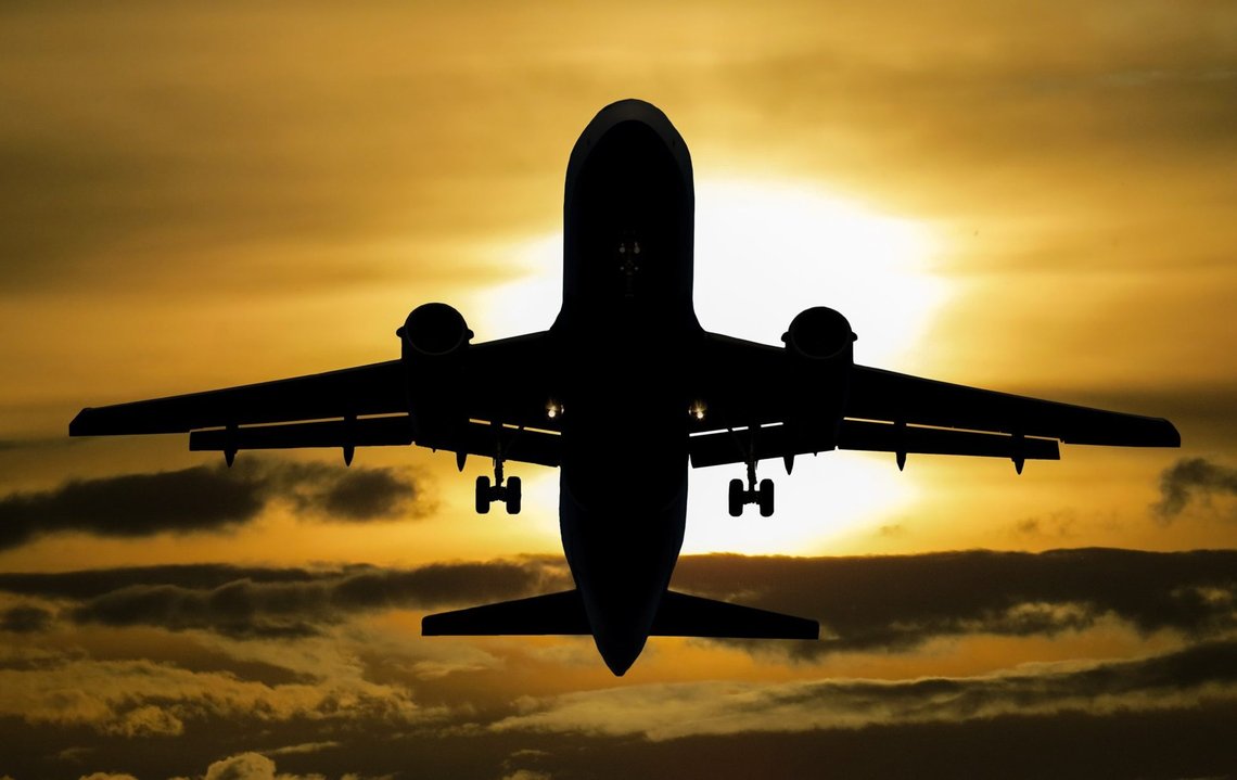 The climate authors claims nothing can compensate for the climate footprint you leave by flying on holiday. Photo: G.C. from Pixabay The climate authors claims nothing can compensate for the climate footprint you leave by flying on holiday. Photo: G.C. from Pixabay