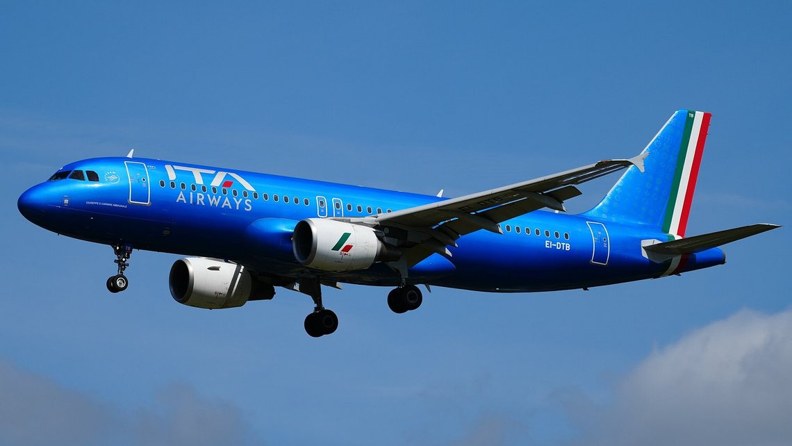 ITA Airways Airbus A320-216 approaching runway 23 at Hamburg Airport. The aircraft operated a flight from Milan Linate Airport to Hamburg Photo: MarcelX42, CC BY-SA 4.0, Wikimedia Commons ITA Airways Airbus A320-216 approaching runway 23 at Hamburg Airport. The aircraft operated a flight from Milan Linate Airport to Hamburg Photo: MarcelX42, CC BY-SA 4.0, Wikimedia Commons