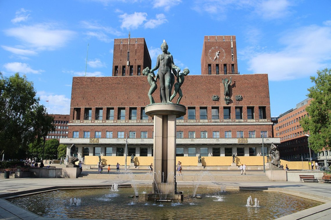 Oslo City Hall. Photo:Suicasmo, CC BY-SA 4.0, Wikimedia Commons Oslo City Hall. Photo:Suicasmo, CC BY-SA 4.0, Wikimedia Commons