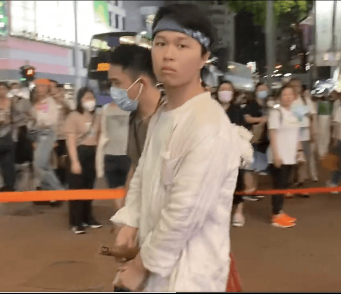 Police arrest residents in Hong Kong, 3 June 2023. Photo: screenshot / twitter Police arrest residents in Hong Kong, 3 June 2023. Photo: screenshot / twitter