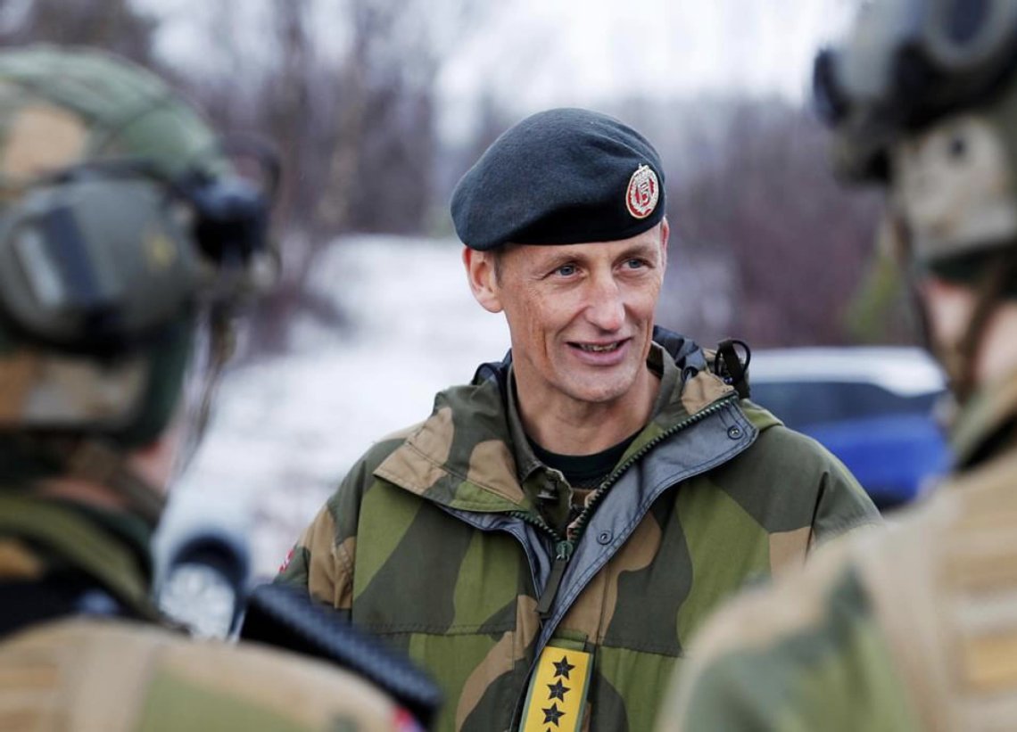 Eirik Kristoffer leads the Norwegian Armed Forces. He is an earlier special soldier in the top of Norwegian military elite squad, Spesialkommandoen. Photo: FB/ Kristoffersen Eirik Kristoffer leads the Norwegian Armed Forces. He is an earlier special soldier in the top of Norwegian military elite squad, Spesialkommandoen. Photo: FB/ Kristoffersen