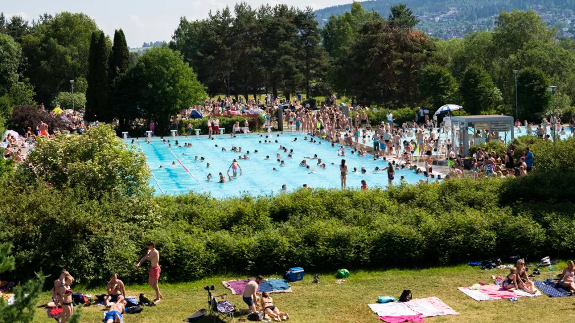Nebbursvollen is an outdoor swimming pool in Lillestrøm, outside Oslo, Norway, where young people in the area spent much of their summers. Would you send your young daughters to such a place today? Photo: Lillestrøm municipality Nebbursvollen is an outdoor swimming pool in Lillestrøm, outside Oslo, Norway, where young people in the area spent much of their summers. Would you send your young daughters to such a place today? Photo: Lillestrøm municipality