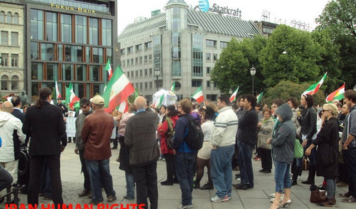 Iran Human Rights Norway, Parliament Square (Eidsvolls plass), Oslo 2025, Photo: iranir.net Iran Human Rights Norway, Parliament Square (Eidsvolls plass), Oslo 2025, Photo: iranir.net