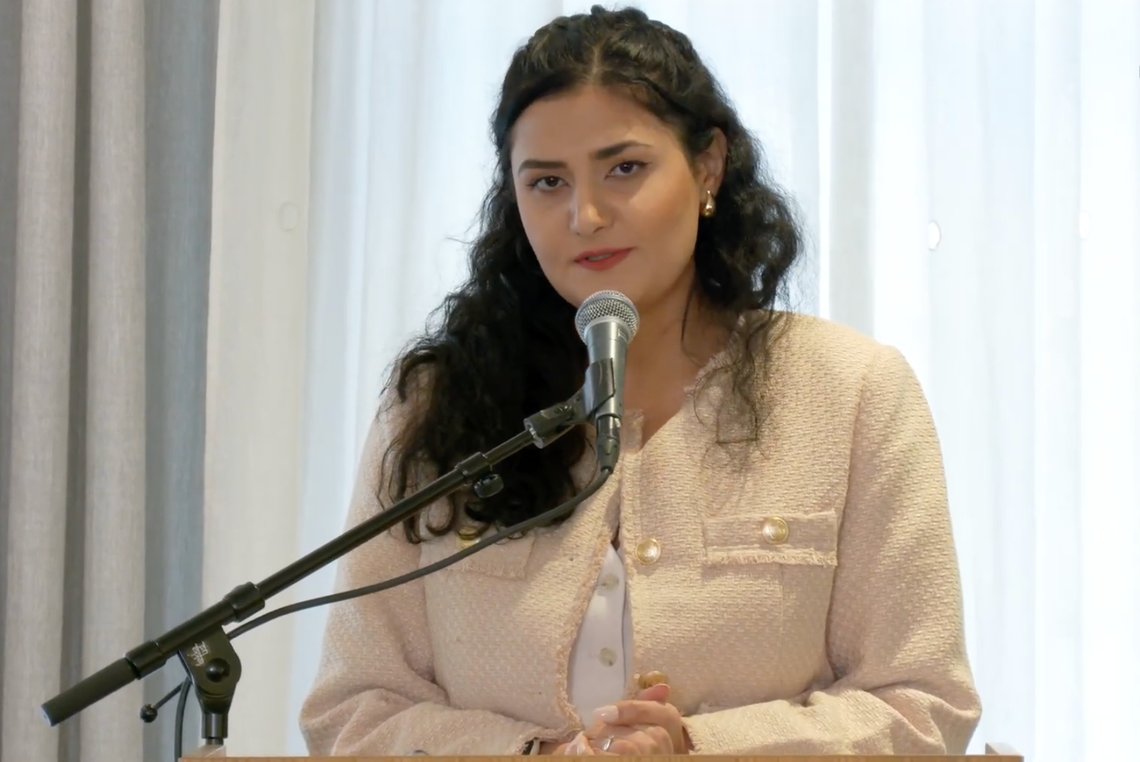 Sarah Gaulin speaking at her Fritt Ord Honnør award ceremony, February 18, 2025. Screenshot from Youtube. Sarah Gaulin speaking at her Fritt Ord Honnør award ceremony, February 18, 2025. Screenshot from Youtube.