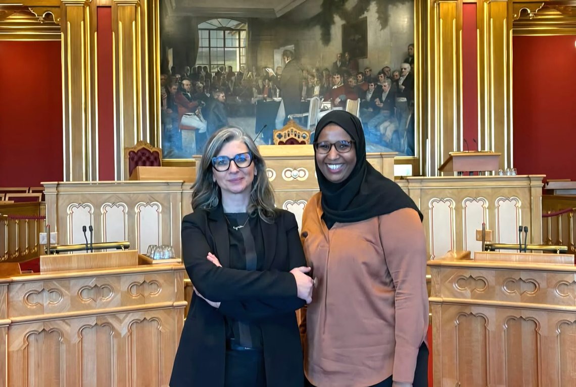 Socialist Left Party (SV) deputy leader Marian Hussein (right) with Francesca Albanese, whom Hussein nominated for the Nobel Peace Prize. The photo is from the Norwegian Parliament building. Albanese appeared as a guest before the Foreign Affairs Committee in February 2025. Screenshot: Marian Hussein/Facebook. Socialist Left Party (SV) deputy leader Marian Hussein (right) with Francesca Albanese, whom Hussein nominated for the Nobel Peace Prize. The photo is from the Norwegian Parliament building. Albanese appeared as a guest before the Foreign Affairs Committee in February 2025. Screenshot: Marian Hussein/Facebook.