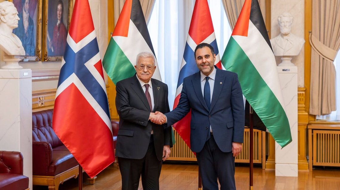 Palestinian President Mahmoud Abbas meeting the President of the Storting, Masud Gharahkhani, in Oslo. The Ministry of Foreign Affairs (UD) is allocating NOK 2 billion this year to Mahmoud Abbas’s corrupt regime. If the clerical regime falls, it will strengthen democratic forces throughout the Middle East. Photo: Morten Brakestad/Stortinget. Palestinian President Mahmoud Abbas meeting the President of the Storting, Masud Gharahkhani, in Oslo. The Ministry of Foreign Affairs (UD) is allocating NOK 2 billion this year to Mahmoud Abbas’s corrupt regime. If the clerical regime falls, it will strengthen democratic forces throughout the Middle East. Photo: Morten Brakestad/Stortinget.