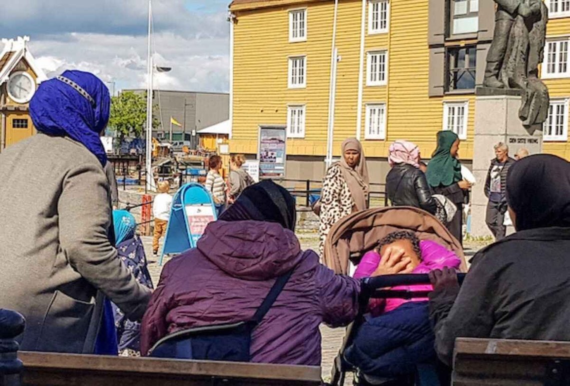 Even in their prime working years, non-Western immigrants cost the Norwegian state enormous sums. Photo: Bente Haarstad Even in their prime working years, non-Western immigrants cost the Norwegian state enormous sums. Photo: Bente Haarstad