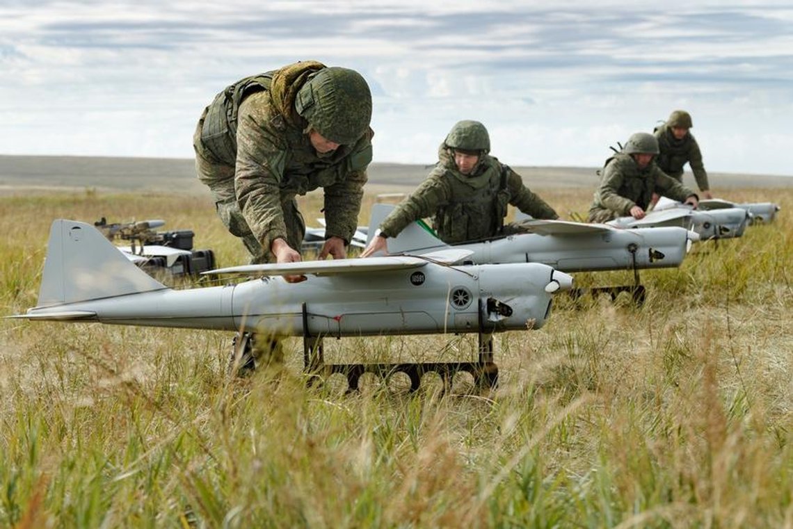 Ukrainian troops preparing fixed-wing drones in a training area. Photo: Ukrainian Armed Forces / АрміяInform Ukrainian troops preparing fixed-wing drones in a training area. Photo: Ukrainian Armed Forces / АрміяInform