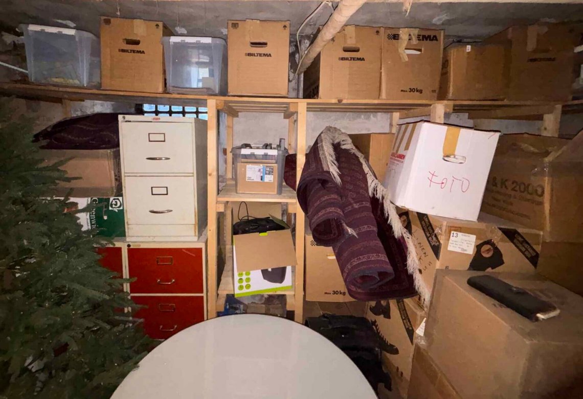 Oslo, 9 February 2026. Økokrim investigators discovered highly confidential documents in the basement of the Epstein-linked apartment belonging to Labour power couple Mona Juul and Terje Rød-Larsen. Photo: Økokrim / Norway's Economic Crime Unit Oslo, 9 February 2026. Økokrim investigators discovered highly confidential documents in the basement of the Epstein-linked apartment belonging to Labour power couple Mona Juul and Terje Rød-Larsen. Photo: Økokrim / Norway's Economic Crime Unit