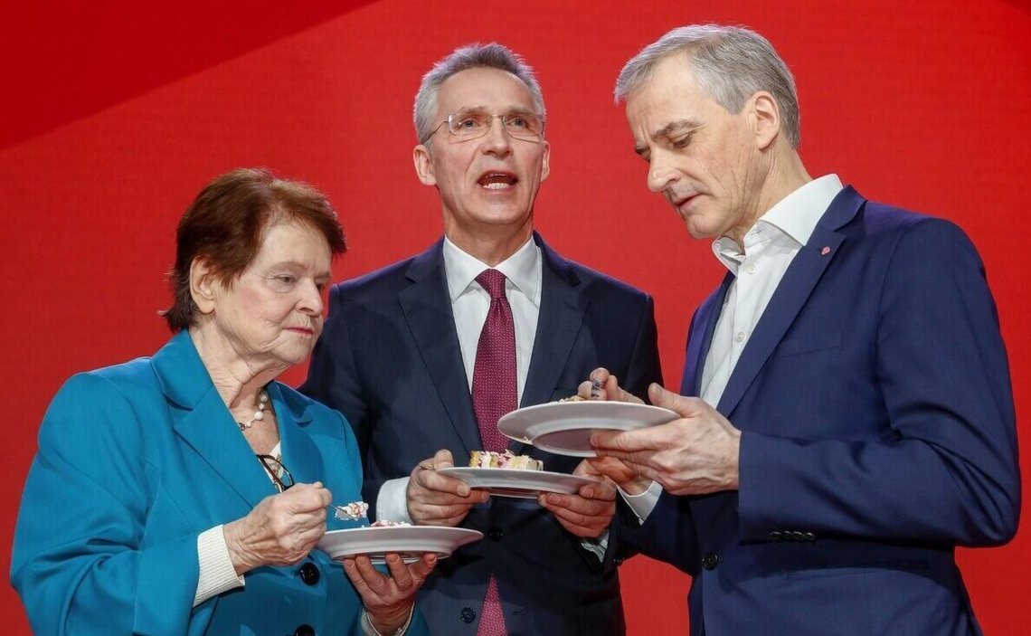 Norway’s first female Prime Minister Gro Harlem Brundtland with her protégé, current Prime Minister Jonas Gahr Støre (right), and close ally Jens Stoltenberg (former Prime Minister and ex-NATO Secretary General). Together, they symbolise the academic elite’s takeover of the Labour Party. Norway’s first female Prime Minister Gro Harlem Brundtland with her protégé, current Prime Minister Jonas Gahr Støre (right), and close ally Jens Stoltenberg (former Prime Minister and ex-NATO Secretary General). Together, they symbolise the academic elite’s takeover of the Labour Party.