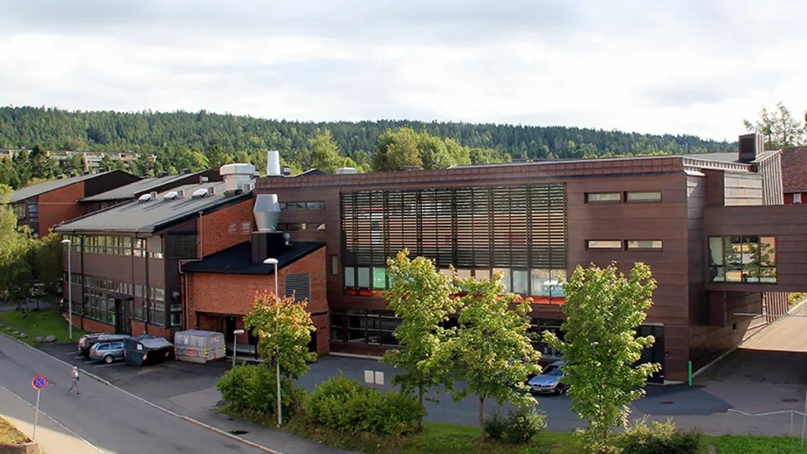Stovner Secondary School in eastern Oslo. More than 51% of the district’s population now originates from Africa and Asia. Stovner Secondary School in eastern Oslo. More than 51% of the district’s population now originates from Africa and Asia.