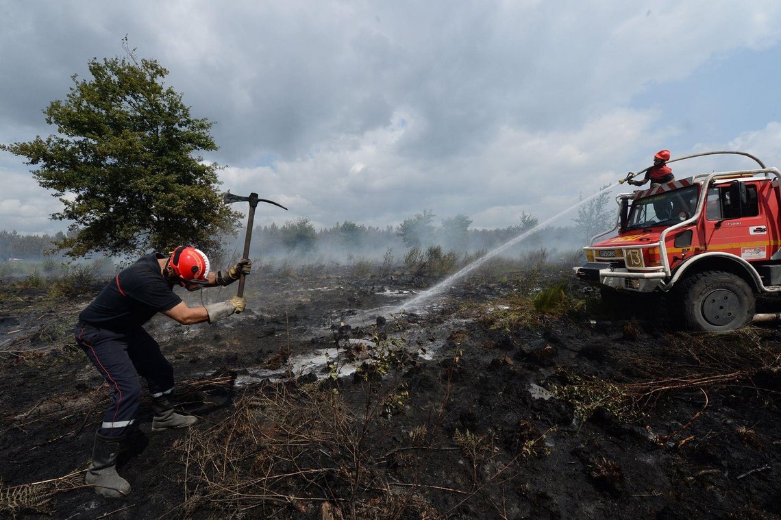The Gironde wildfire in south-western France has been burning for more than a week. The Gironde wildfire in south-western France has been burning for more than a week.