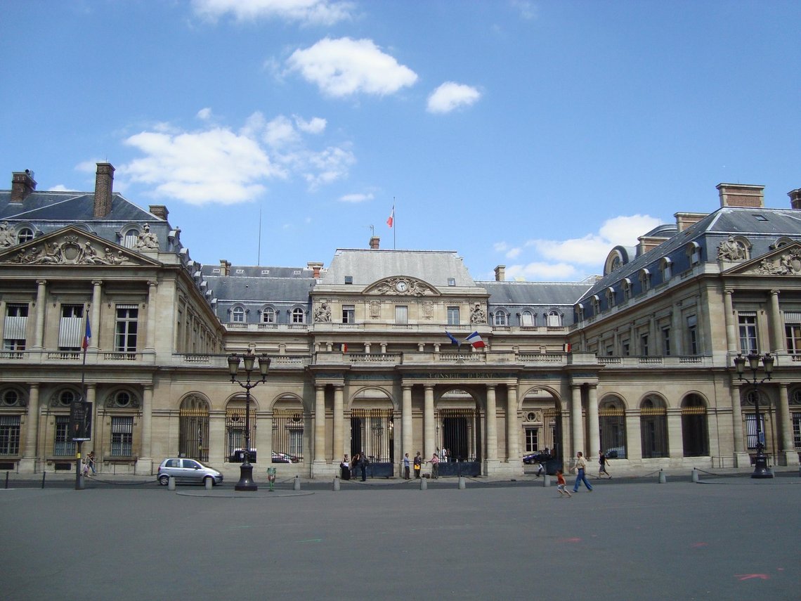 The Conseil d'État in Paris uses the law to override the patient's wish to continue living.
Photo: Wikimedia Commons The Conseil d'État in Paris uses the law to override the patient's wish to continue living.
Photo: Wikimedia Commons