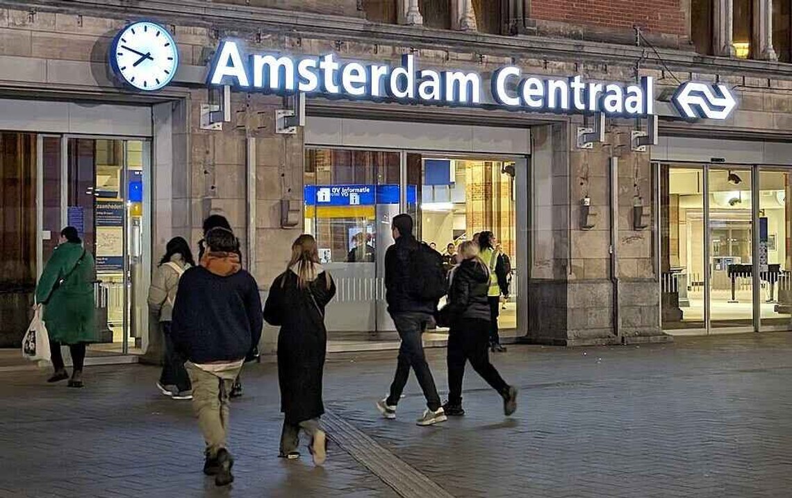 The city-side entrance to Amsterdam Centraal station in March 2025. Photo: Wikimedia. The city-side entrance to Amsterdam Centraal station in March 2025. Photo: Wikimedia.