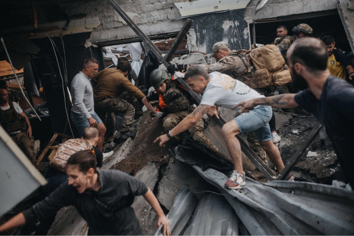 Kramatorsk — restaurant missile strike, 27 June 2023. Photo: State Emergency Service of Ukraine / Wikimedia Commons (CC BY 4.0) Kramatorsk — restaurant missile strike, 27 June 2023. Photo: State Emergency Service of Ukraine / Wikimedia Commons (CC BY 4.0)