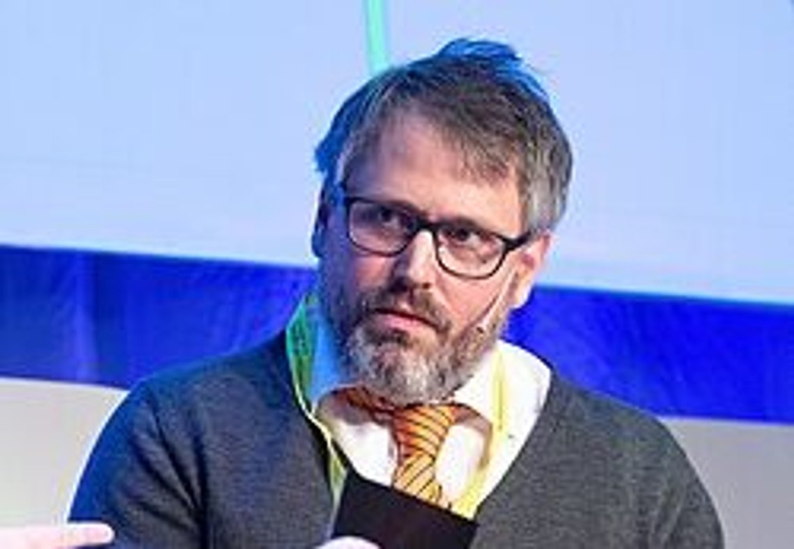 Eirik Løkke, an adviser at the Norwegian think tank Civita, hosts the podcast Liberal halvtime (‘Liberal Half-Hour’) and is the author of Personvern etter Snowden. Privatliv i det digitale samfunn (‘Privacy after Snowden: Private Life in the Digital Society’). Photo: Wikimedia Commons. Eirik Løkke, an adviser at the Norwegian think tank Civita, hosts the podcast Liberal halvtime (‘Liberal Half-Hour’) and is the author of Personvern etter Snowden. Privatliv i det digitale samfunn (‘Privacy after Snowden: Private Life in the Digital Society’). Photo: Wikimedia Commons.