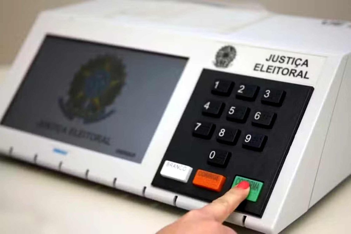 Voting in Brazil is entirely electronic. This is a Brazilian voting machine. Photo: TSE. Voting in Brazil is entirely electronic. This is a Brazilian voting machine. Photo: TSE.