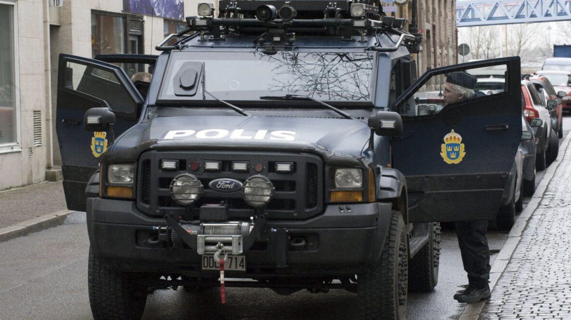 Swedish police van. Public domain, released by photographer Peter Isotalo. Swedish police van. Public domain, released by photographer Peter Isotalo.