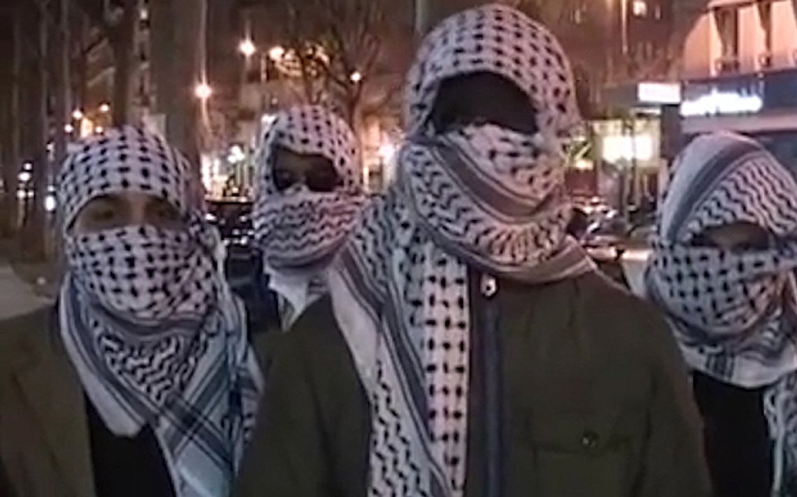 Bildet er fra Bataclan i Paris november 2015. Søk på Paris terror gir bare hjertebilder på byråene. Fortiden skal glemmes. Bildet er fra Bataclan i Paris november 2015. Søk på Paris terror gir bare hjertebilder på byråene. Fortiden skal glemmes.